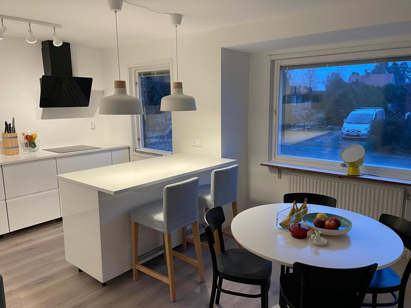 Modern 3 Bed Rooms In Almhult Close To Vaxjo Airport エクステリア 写真